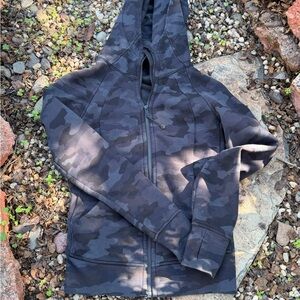 lululemon athletica Camo Black Scuba Jacket size 4